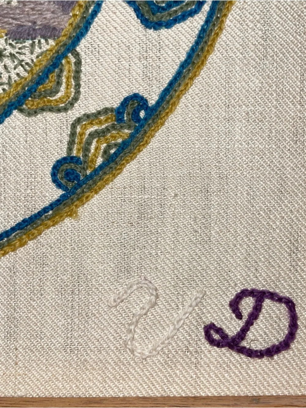 N/A elegant embroidered